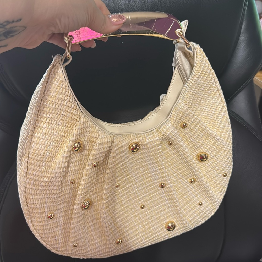 💔💔NO LONGER AVAILABLE💔💔Urban Expressions Rattan Bag
